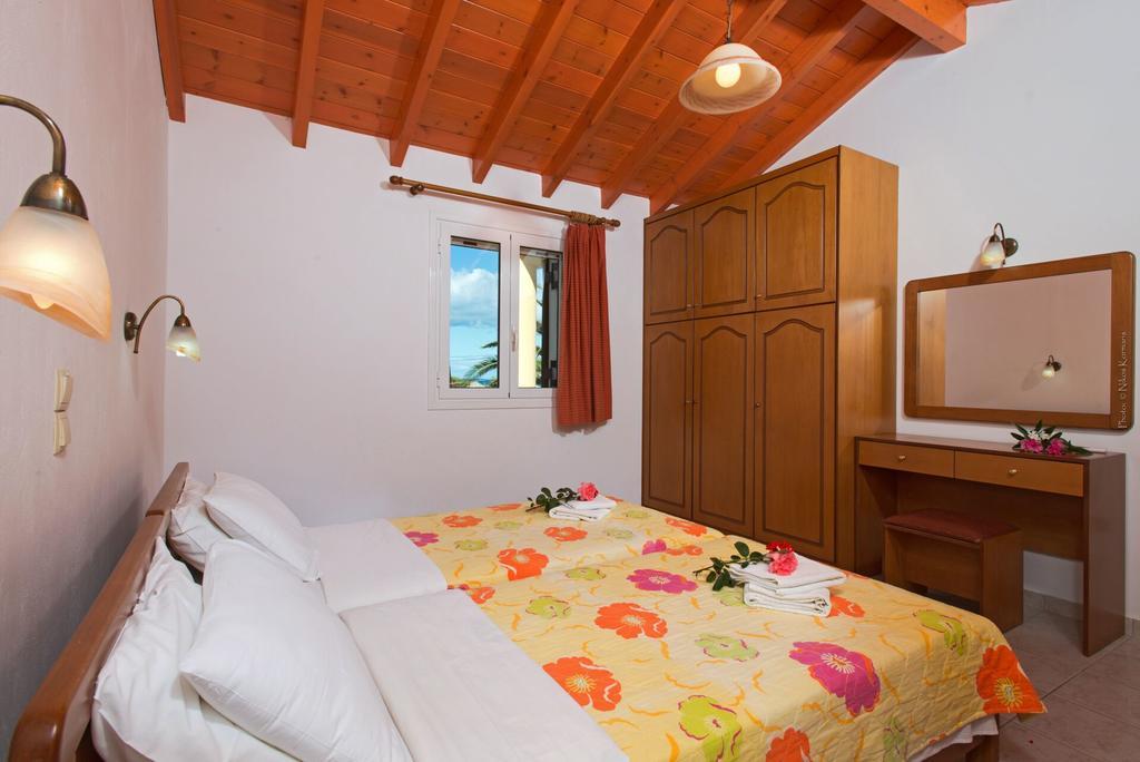 אצ'ארבי Residence Vista Del Mare מראה חיצוני תמונה