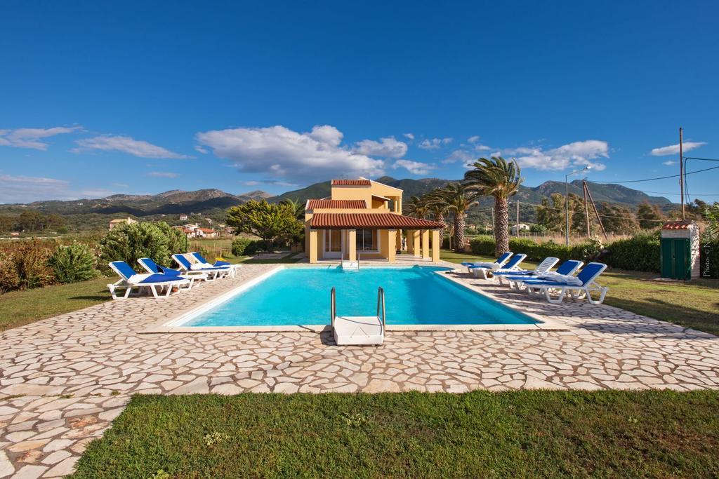 אצ'ארבי Residence Vista Del Mare מראה חיצוני תמונה
